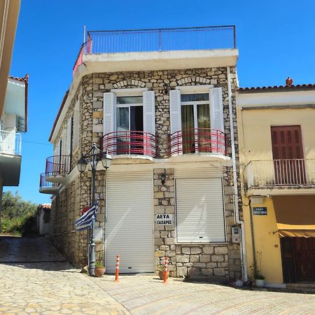 Вилла Traditional Stone House With Breathtaking View. Захаро Экстерьер фото